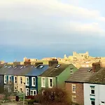 The Pirate\'S Palace, Whitby - Elegant, Comfy, Fun