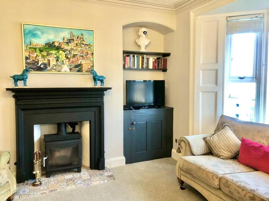 The Pirate's Palace, - Elegant, Comfy, Fun